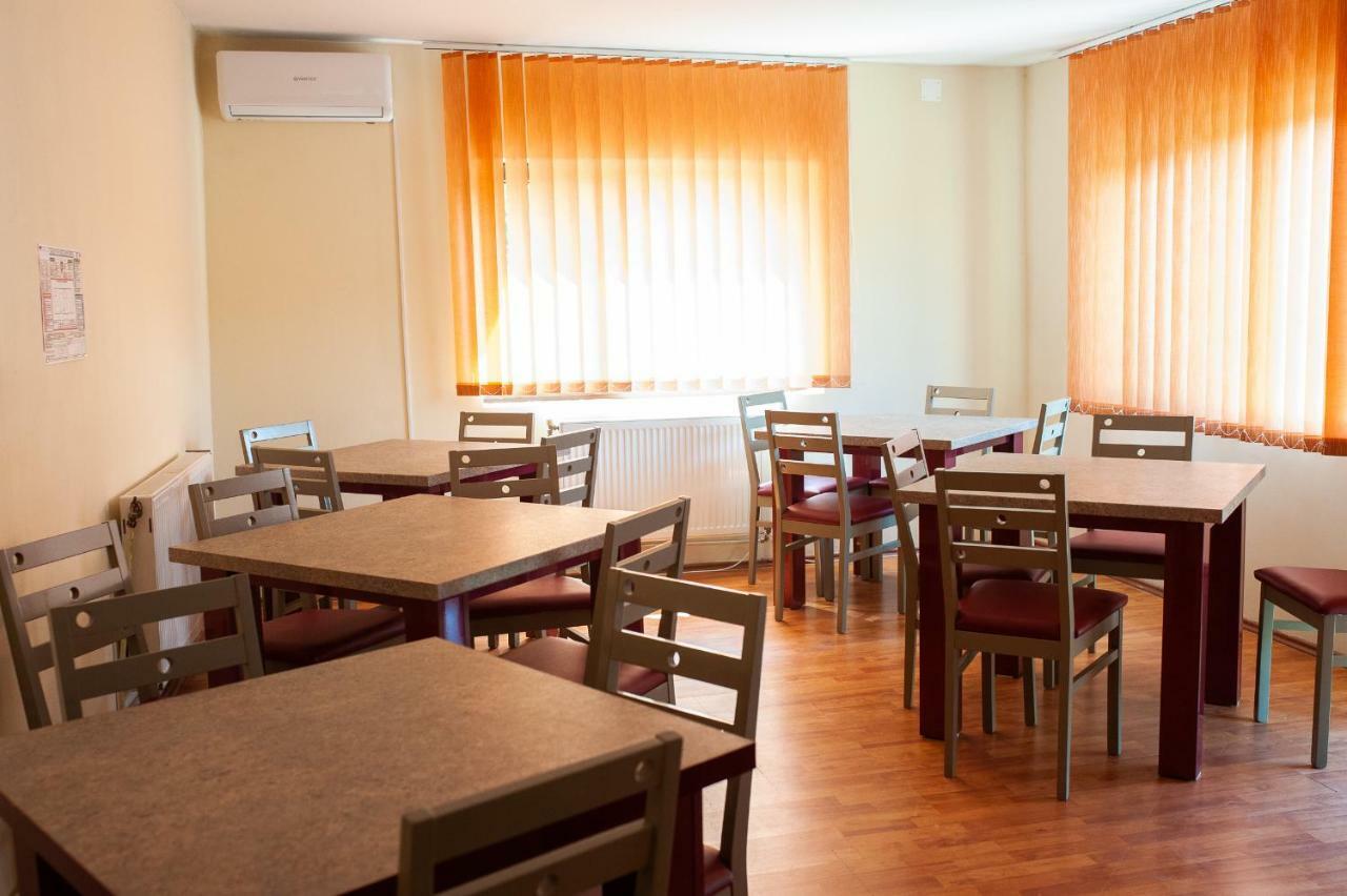 Pensiunea Vlad Arad Ngoại thất bức ảnh